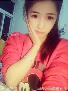 女主播帮小孩  第2张