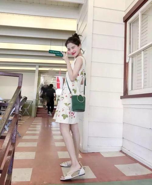 网红在家拍衣服图片,打造舒适时尚的居家风格 第2张 网红在家拍衣服图片,打造舒适时尚的居家风格 第2张