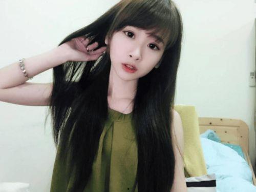 台湾萱萱女主播名字,女主播的璀璨星光  第3张