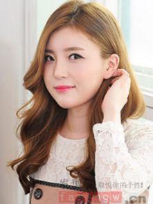 梨花烫图片中长发,古典与现代的完美融合