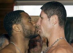 暧昧男花絮,揭秘明星间的神秘互动瞬间 第2张 暧昧男花絮,揭秘明星间的神秘互动瞬间 第2张