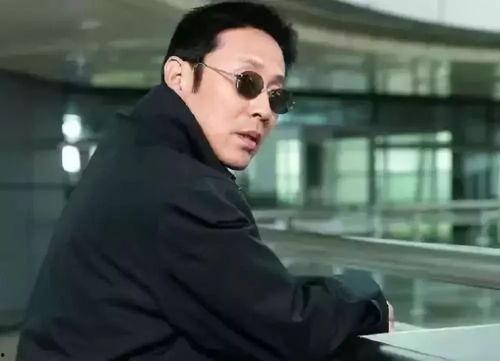 冯小刚怎么评价娱乐圈,直言不讳，一针见血  第2张