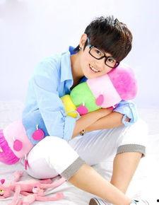 段林希个人资料,才华横溢的歌手，音乐路上的璀璨星辰  第2张